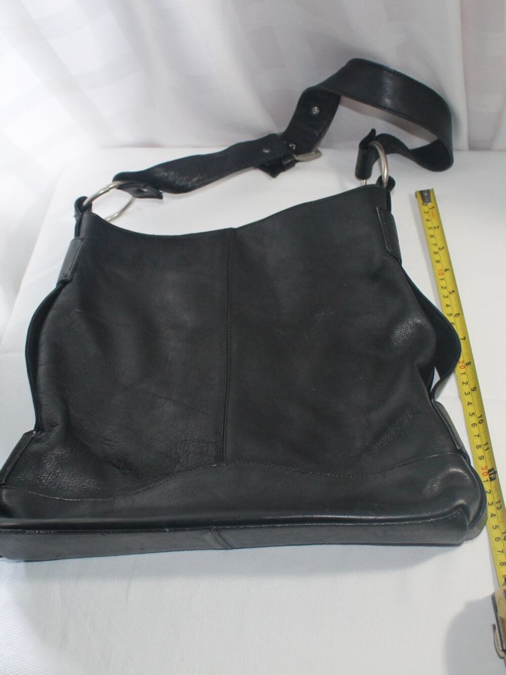 Black Leather Vertical Tote Made in Colombia - Picture 5 of 10
